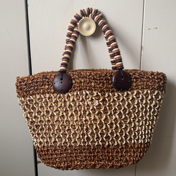 Straw hand bag with flower design - Picture 3 of 5